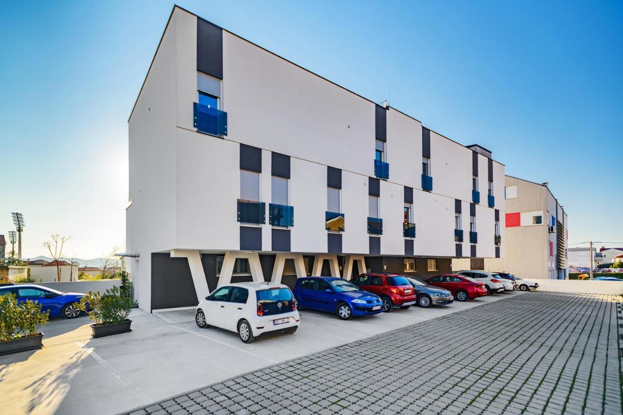 Holiday Apartment Zadar - With Summer Balcony And Parking Exterior photo